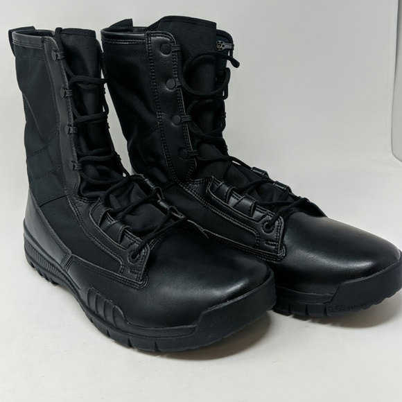 police boots nike